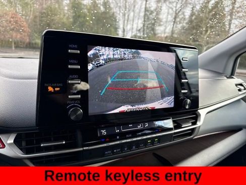 Used 2023 Toyota Sienna LE image 21