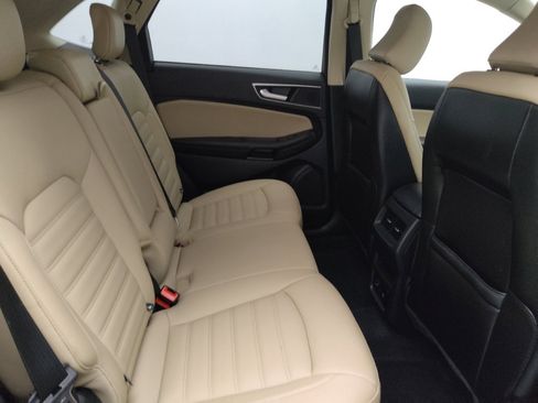 Used 2021 Ford Edge SEL w/ Convenience Package image 19