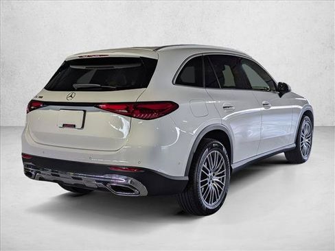Certified 2026 Mercedes-Benz GLC 300 image 5