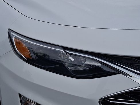 Used 2023 Chevrolet Malibu LT FWD image 9