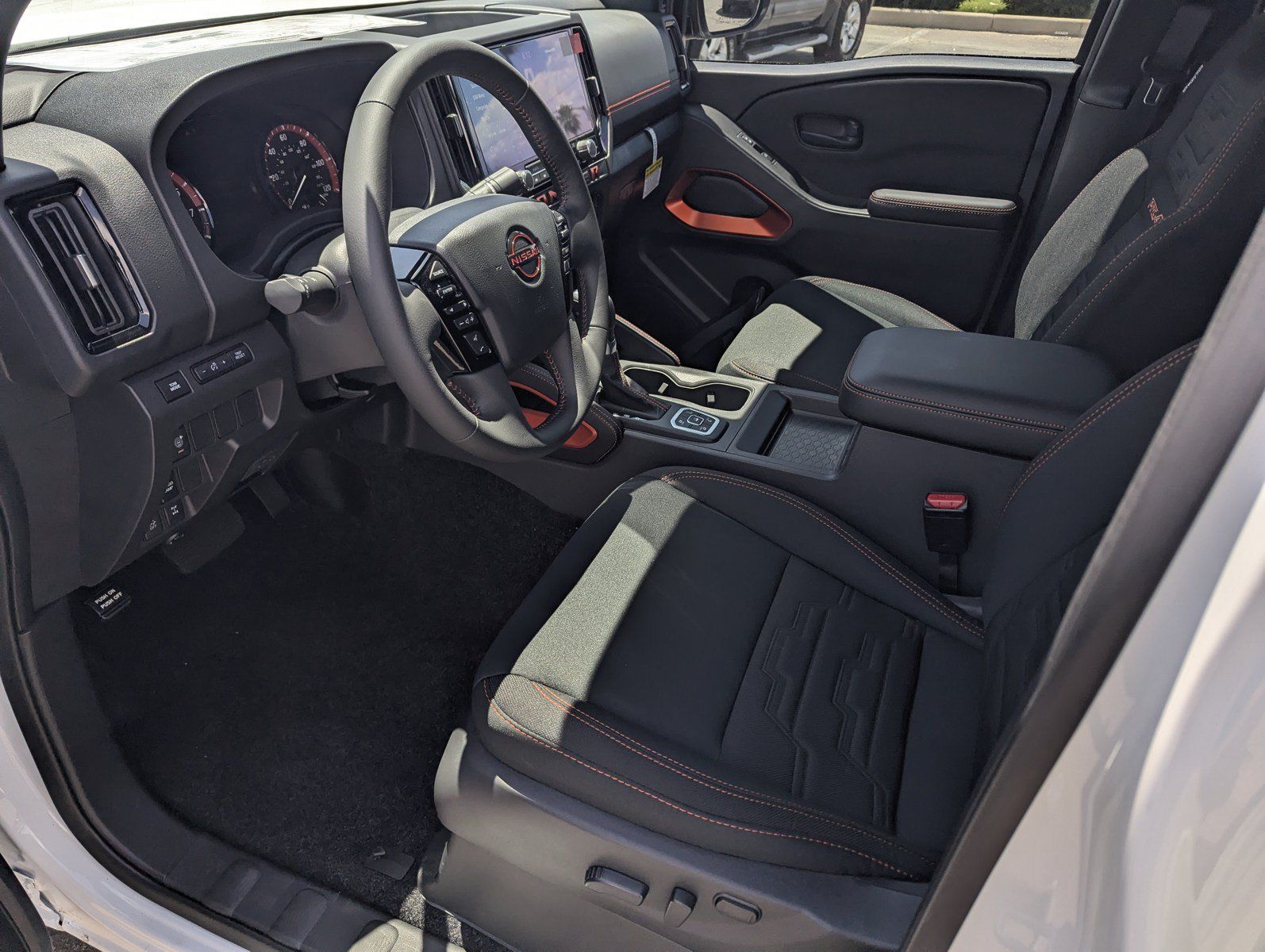 New 2026 Nissan Frontier PRO-4X w/ Tow Package AWD/4WD image 10