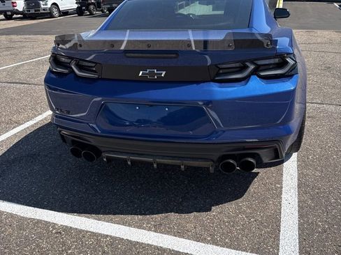 Used 2021 Chevrolet Camaro SS RWD image 4
