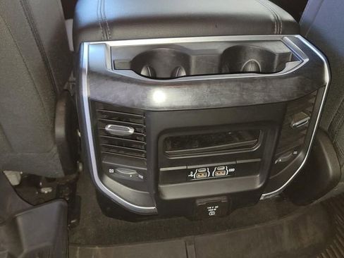 Used 2020 RAM 1500 Big Horn AWD/4WD image 30