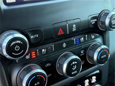 Used 2021 RAM 2500 Laramie w/ Night Edition image 14