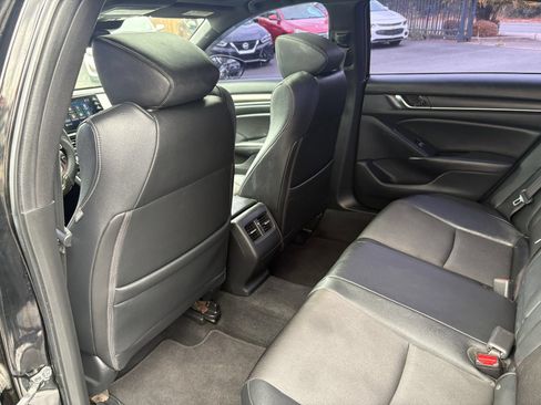 Used 2019 Honda Accord Sport image 19