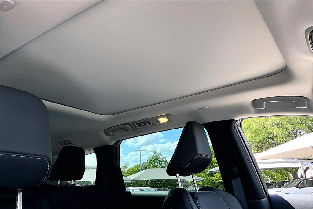 New 2027 INFINITI QX60 Luxe FWD image 36