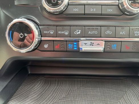 Used 2025 Ford F450 Platinum AWD/4WD image 40