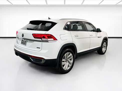 Used 2021 Volkswagen Atlas Cross Sport SE w/ Panoramic Sunroof Package image 4