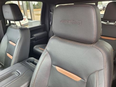 Used 2021 GMC Sierra 2500 AT4 w/ AT4 Premium Plus Package image 32