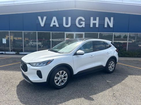 Used 2024 Ford Escape Active w/ Tech Pack #2 image 1