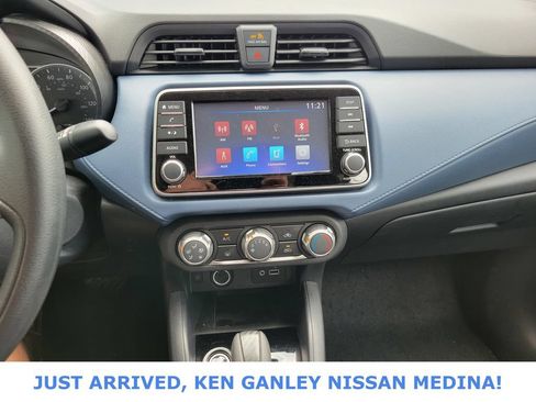 Used 2025 Nissan Versa SV FWD image 10