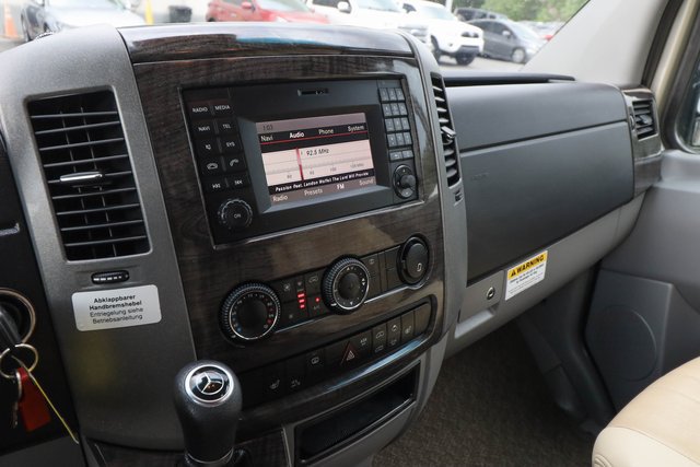Used 2014 Mercedes-Benz Sprinter 3500 image 7