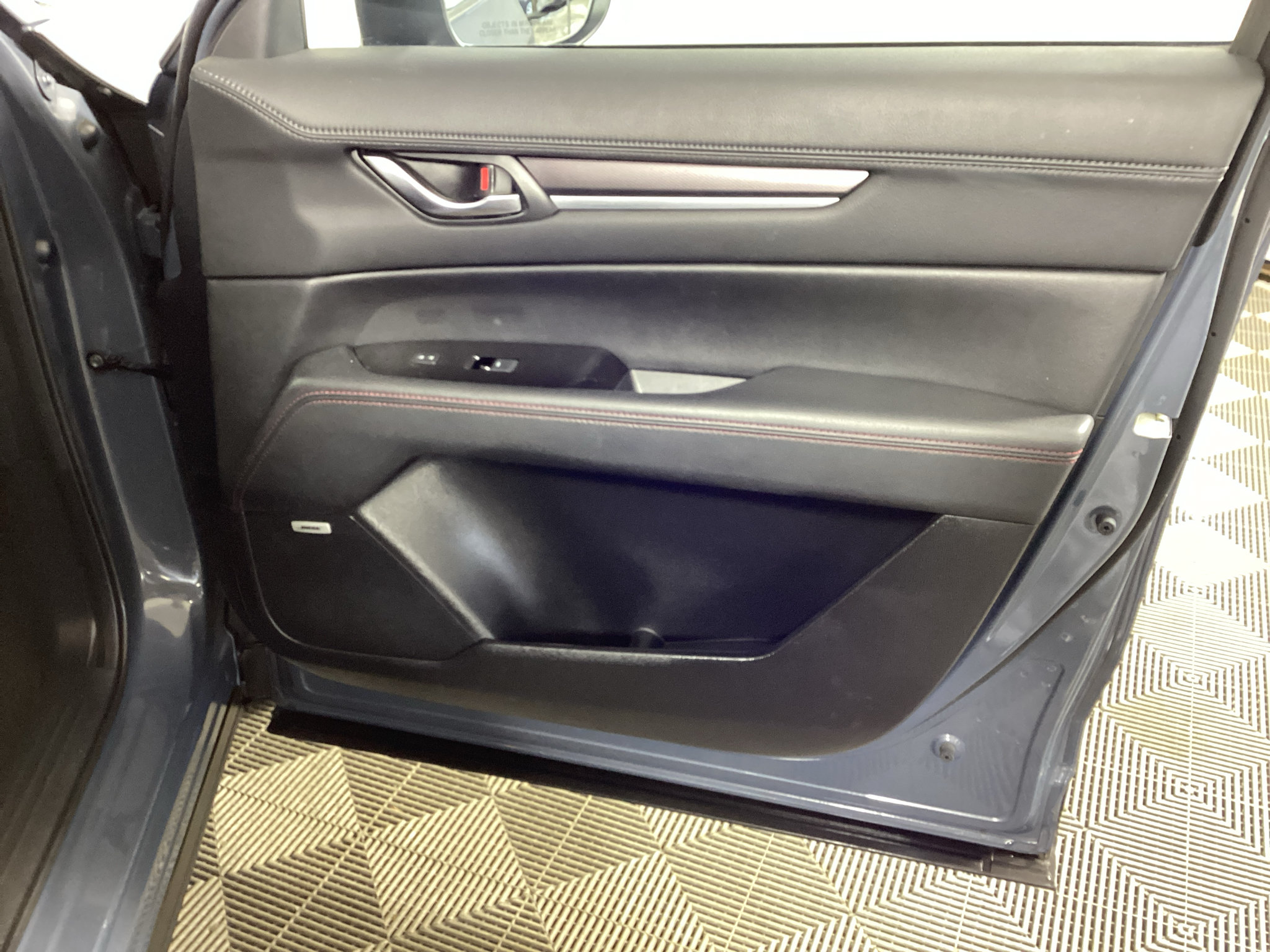 Used 2025 MAZDA CX-5 Carbon Edition AWD/4WD image 8