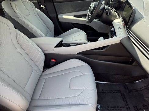 Certified 2026 Hyundai Elantra Limited FWD image 13