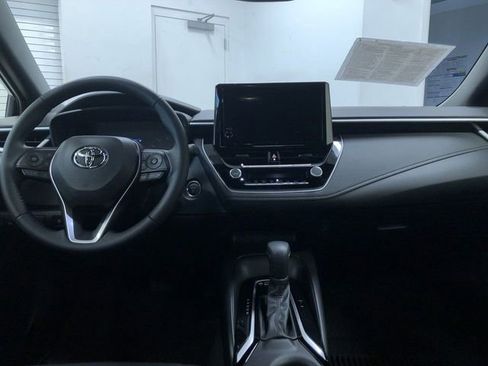 Certified 2025 Toyota Corolla SE image 10
