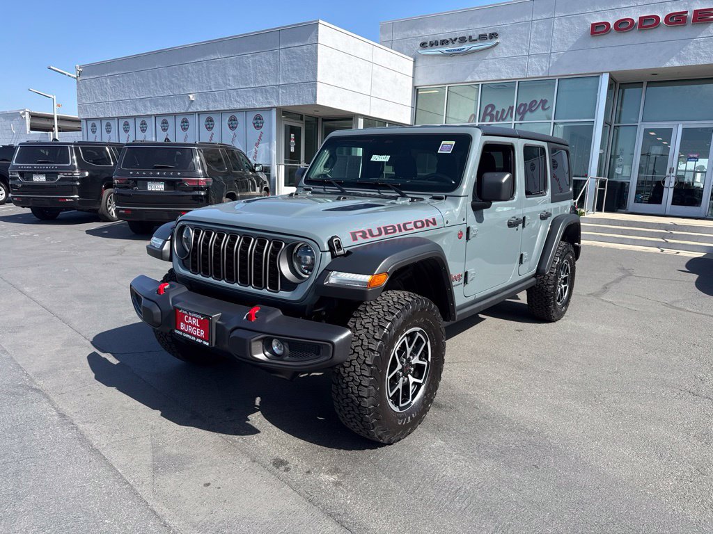 Certified 2025 Jeep Wrangler Unlimited Rubicon w/ Convenience Group AWD/4WD image 3