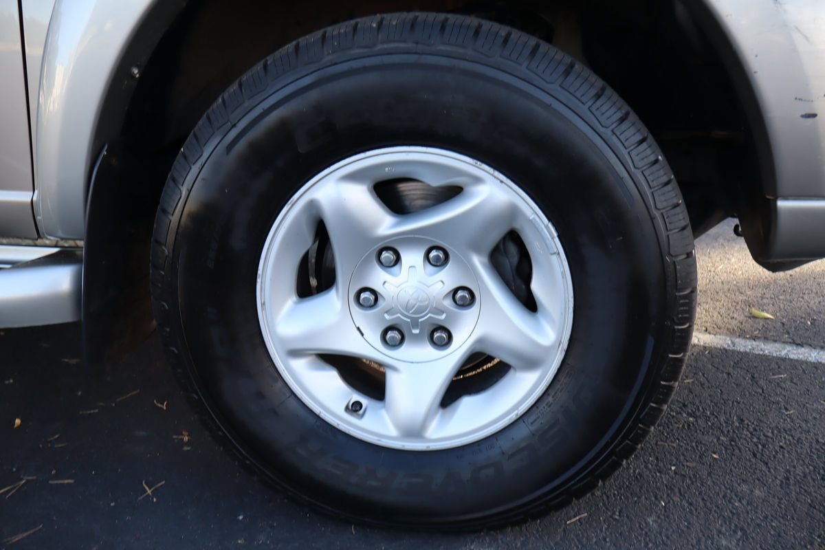 Used 2001 Toyota Sequoia SR5 AWD/4WD image 43