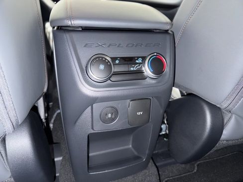 New 2026 Ford Explorer Active w/ Active Comfort Package image 32