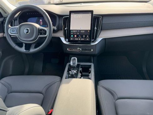 New 2026 Volvo XC90 B6 Plus w/ Protection Package Premier image 6