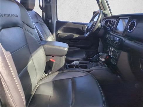 Used 2020 Jeep Gladiator Overland w/ Uconnect 4C Nav & Sound Group image 24