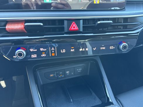 Used 2025 Kia K5 GT-Line w/ GT-Line Premium Package image 34