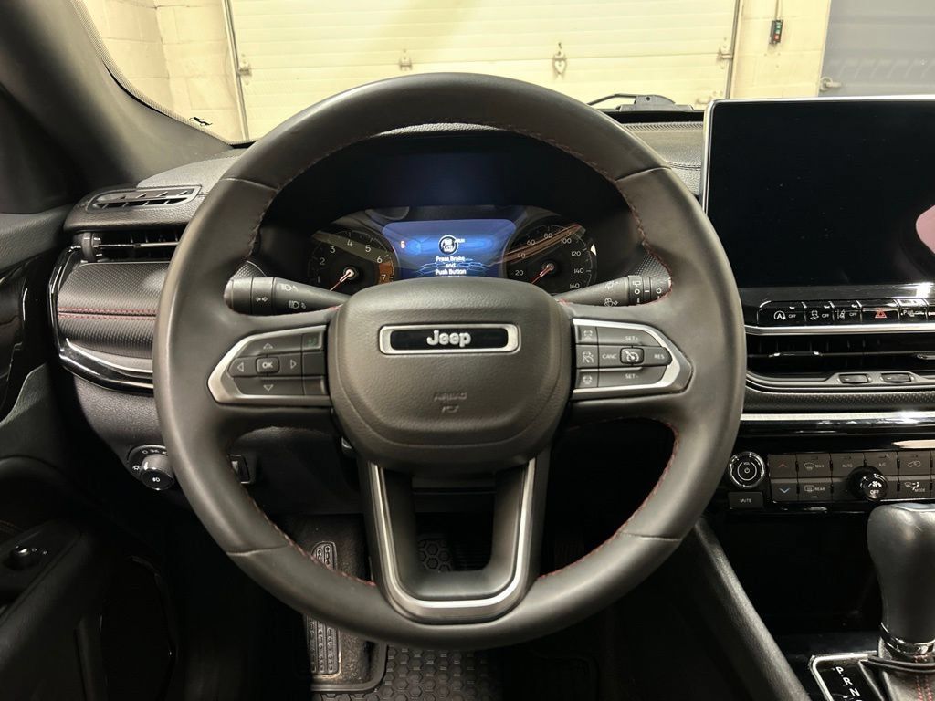 Used 2023 Jeep Compass Trailhawk AWD/4WD image 17