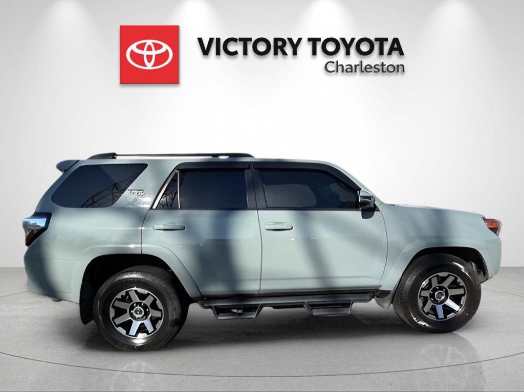 Used 2023 Toyota 4Runner TRD Off-Road Premium w/ Off Road Premium Plus Package AWD/4WD image 4