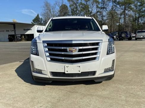 Used 2016 Cadillac Escalade ESV Premium image 5