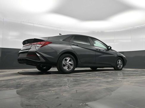 New 2026 Hyundai Elantra SE image 35