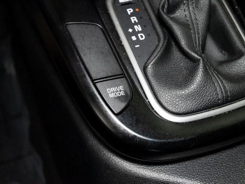 Certified 2022 Kia Soul LX w/ Technology Package FWD image 21