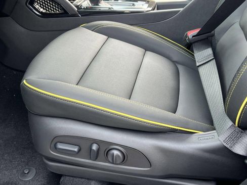 New 2025 Chevrolet TrailBlazer ACTIV w/ Convenience Package FWD image 8