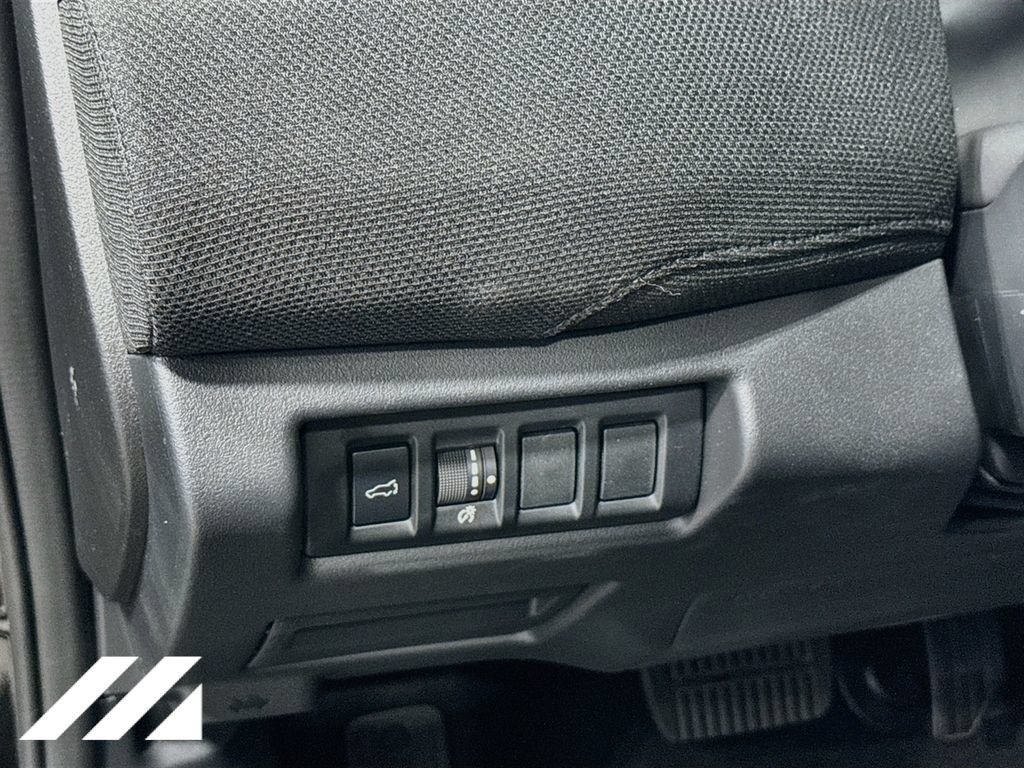 Used 2026 Subaru Outback Premium AWD/4WD image 9