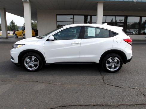 Used 2022 Honda HR-V LX image 2