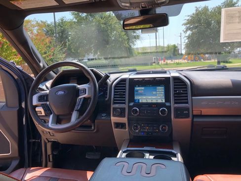 Used 2019 Ford F250 King Ranch w/ King Ranch Ultimate Package AWD/4WD image 28