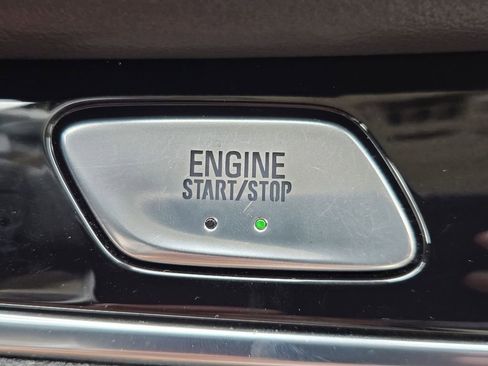 Used 2023 Buick Enclave Avenir w/ Avenir Technology Package FWD image 17