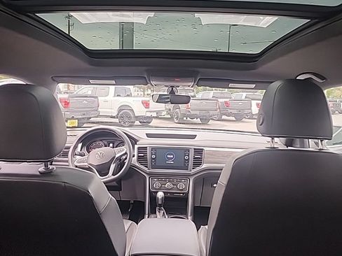 Used 2021 Volkswagen Atlas Cross Sport SE w/ Panoramic Sunroof Package AWD/4WD image 22