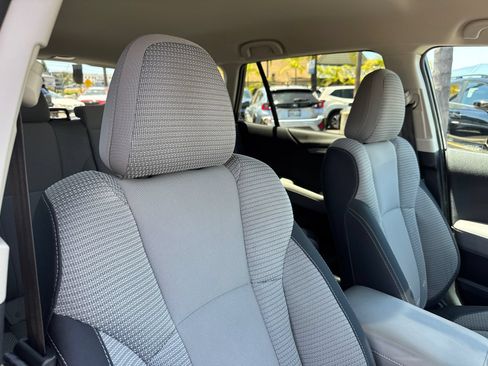 Certified 2022 Subaru Outback Premium AWD/4WD image 10