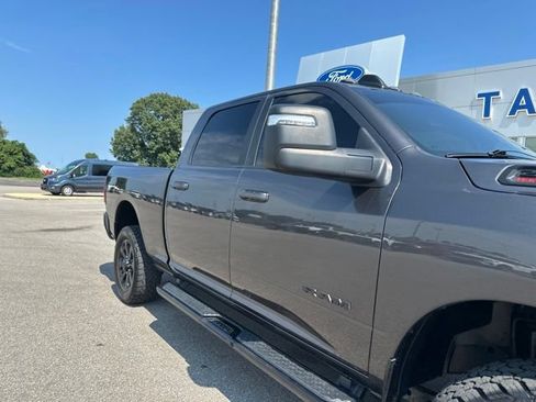 Used 2023 RAM 2500 Big Horn w/ Night Edition AWD/4WD image 7