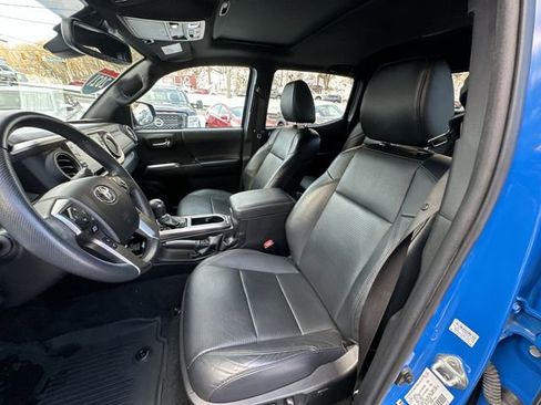 Certified 2021 Toyota Tacoma Limited image 14