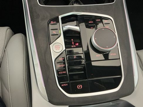 New 2026 BMW X5 sDrive40i w/ M Sport Package image 13