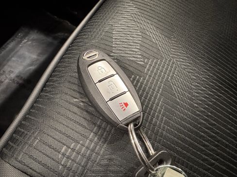 Used 2024 Nissan Titan PRO-4X w/ Pro-4x Utility Package image 14