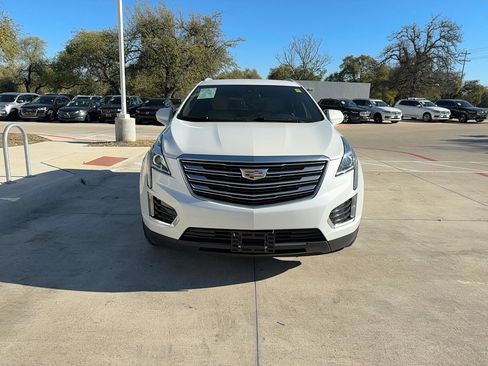 Used 2017 Cadillac XT5 FWD image 8