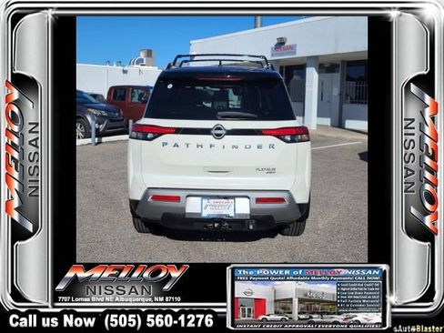 Used 2023 Nissan Pathfinder Platinum image 14