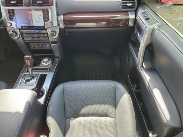Used 2022 Toyota 4Runner Limited AWD/4WD image 16