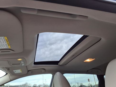 Used 2019 Nissan Rogue Sport SL w/ Premium Package image 24