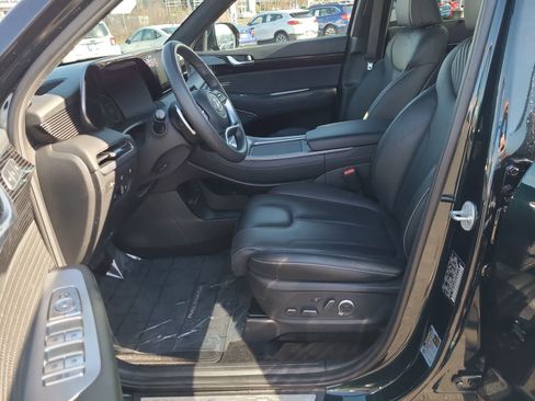Used 2025 Hyundai Palisade Calligraphy image 19