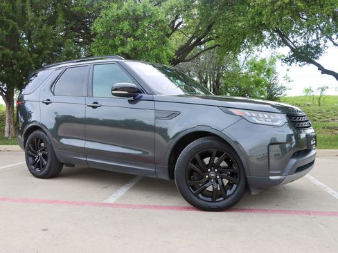 Used 2017 Land Rover Discovery HSE AWD/4WD image 1
