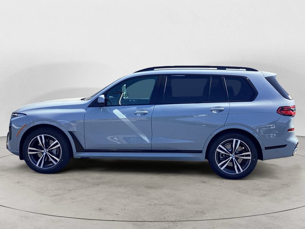 Used 2024 BMW X7 xDrive40i w/ M Sport Package AWD/4WD image 8