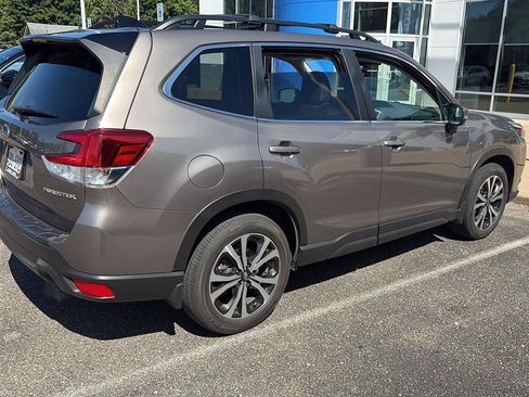 Used 2024 Subaru Forester Limited w/ Convenience Package AWD/4WD image 4