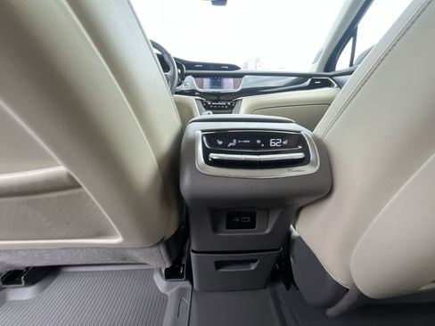 Certified 2020 Cadillac XT6 Premium Luxury image 22